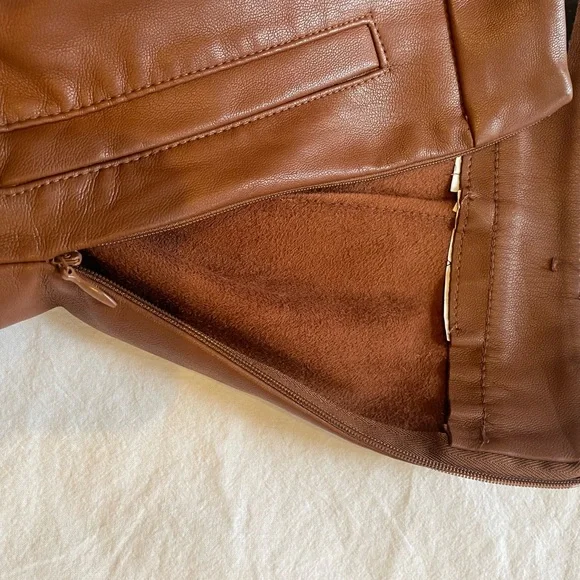 NWOT: π€ Zara Tan Brown Faux Leather Leggings Pants
Skinny Pants Size XS π¦ - Picture 10 of 12